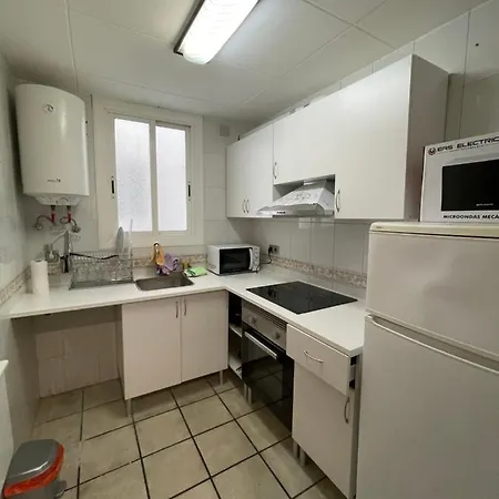 Habitacion Comoda En Barcelona Homestay szállás Esplugues de Llobregat